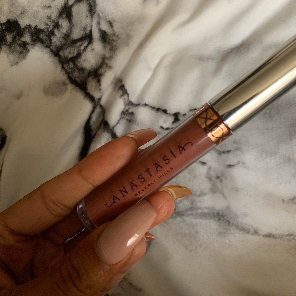 ABH Ashton Liquid Lipstick